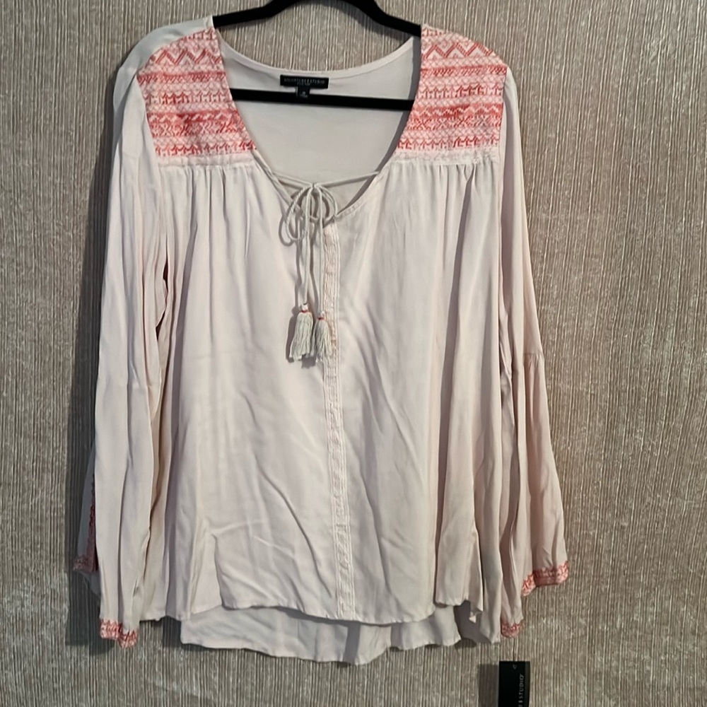 🌞3/$25  Signature Studio Boho top